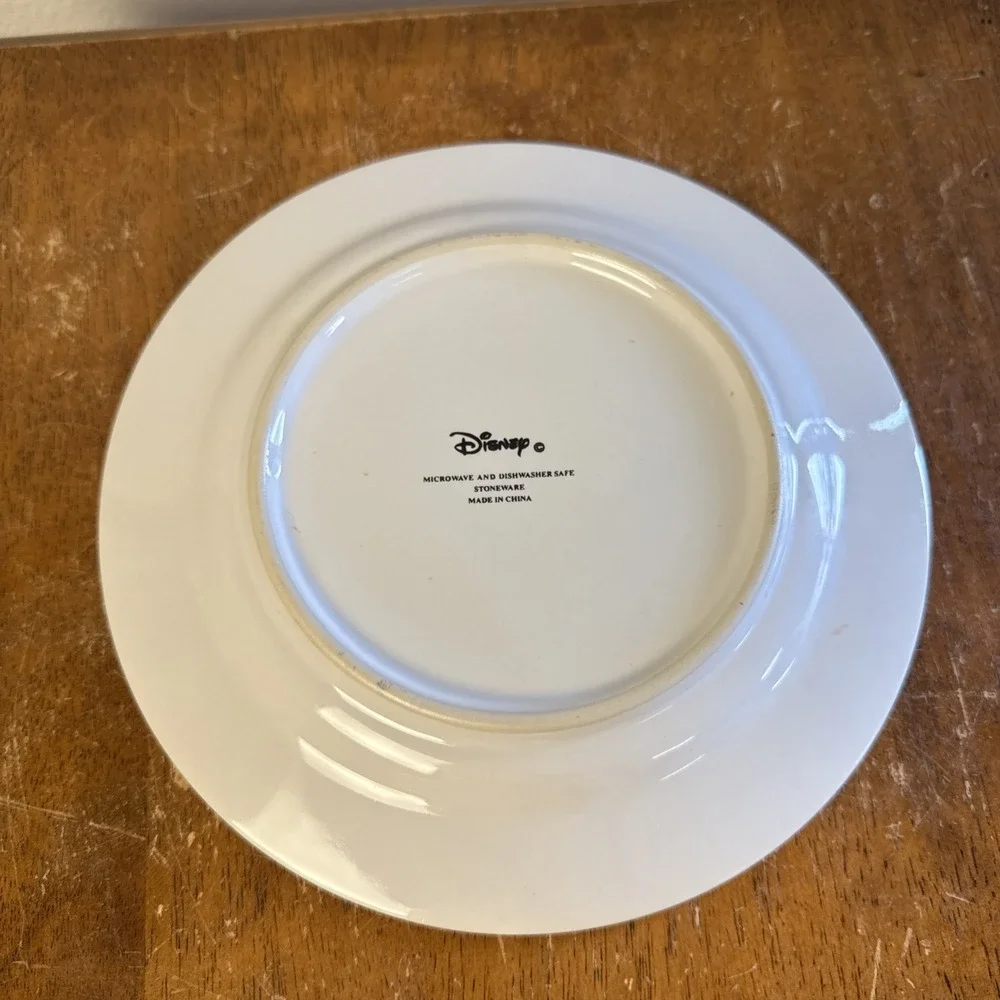 Disney Minnie Mickey Vegetable Veggie Trim Stoneware Salad Plate 8